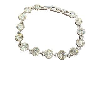 Avon Silvertone tennis Bracelet with Sparkling Accents NIB vintage 201
